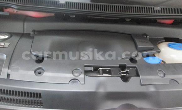 Acheter Occasion Voiture Volkswagen Caravelle Rouge à Beitbridge, Matabeleland South Acheter Occasion Voiture Volkswagen Caravelle Rouge à Beitbridge, Matabeleland South