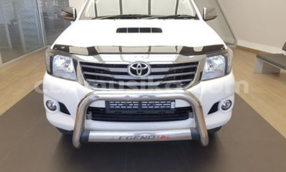 Acheter Occasion Voiture Toyota Hilux Blanc à Beitbridge, Matabeleland South Acheter Occasion Voiture Toyota Hilux Blanc à Beitbridge, Matabeleland South