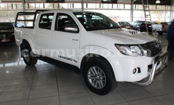Acheter Occasion Voiture Toyota Hilux Blanc à Beitbridge, Matabeleland South Acheter Occasion Voiture Toyota Hilux Blanc à Beitbridge, Matabeleland South