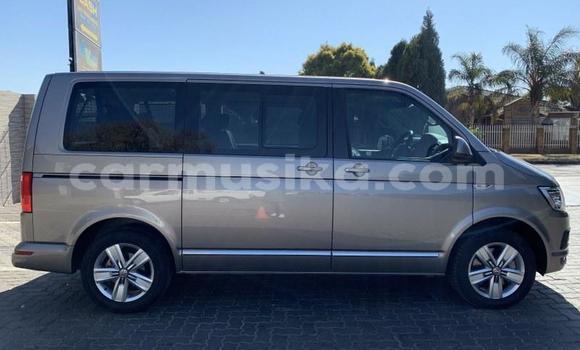 Acheter Occasion Voiture Volkswagen Caravelle Autre à Beitbridge, Matabeleland South Acheter Occasion Voiture Volkswagen Caravelle Autre à Beitbridge, Matabeleland South