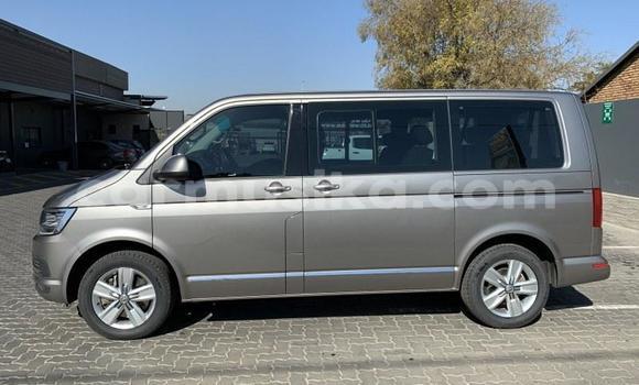 Acheter Occasion Voiture Volkswagen Caravelle Autre à Beitbridge, Matabeleland South Acheter Occasion Voiture Volkswagen Caravelle Autre à Beitbridge, Matabeleland South