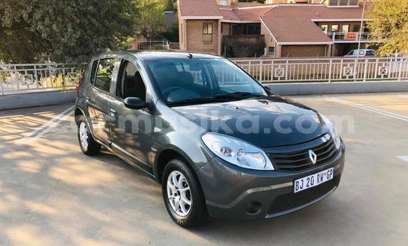 Tenga Tsaru Renault Sandero Sirivha Mota in Beitbridge in Matabeleland South Tenga Tsaru Renault Sandero Sirivha Mota in Beitbridge in Matabeleland South
