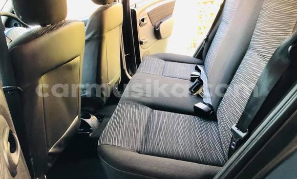 Tenga Tsaru Renault Sandero Sirivha Mota in Beitbridge in Matabeleland South Tenga Tsaru Renault Sandero Sirivha Mota in Beitbridge in Matabeleland South