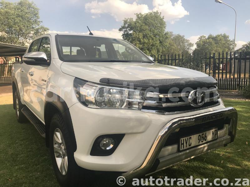 Big with watermark toyota hilux matabeleland south beitbridge 9379