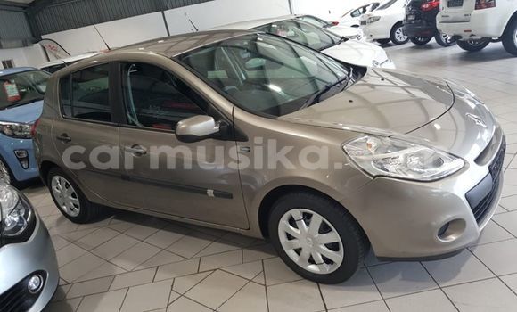 Tenga Tsaru Renault Clio Zvimwe Mota in Beitbridge in Matabeleland South Tenga Tsaru Renault Clio Zvimwe Mota in Beitbridge in Matabeleland South