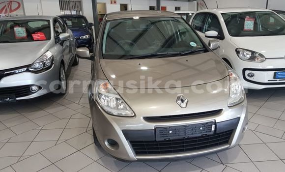 Tenga Tsaru Renault Clio Zvimwe Mota in Beitbridge in Matabeleland South Tenga Tsaru Renault Clio Zvimwe Mota in Beitbridge in Matabeleland South