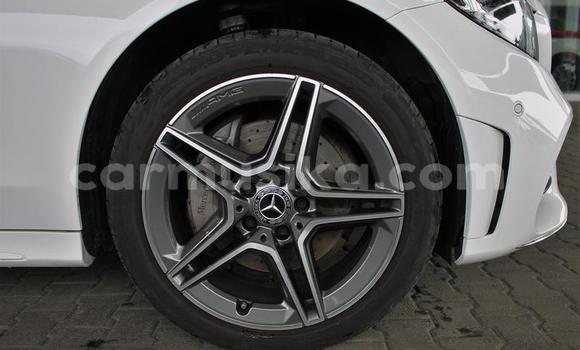 Acheter Occasion Voiture Mercedes‒Benz C–Class Blanc à Beitbridge, Matabeleland South Acheter Occasion Voiture Mercedes‒Benz C–Class Blanc à Beitbridge, Matabeleland South