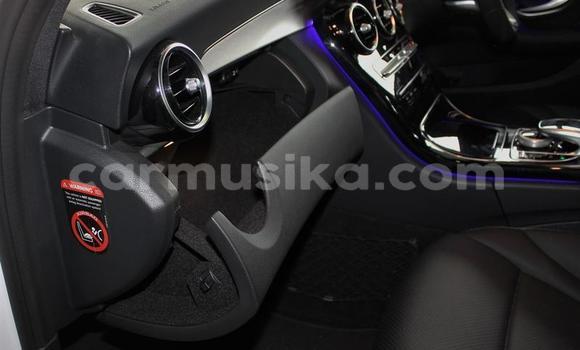 Acheter Occasion Voiture Mercedes‒Benz C–Class Blanc à Beitbridge, Matabeleland South Acheter Occasion Voiture Mercedes‒Benz C–Class Blanc à Beitbridge, Matabeleland South