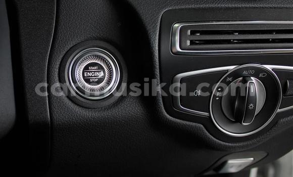 Acheter Occasion Voiture Mercedes‒Benz C–Class Blanc à Beitbridge, Matabeleland South Acheter Occasion Voiture Mercedes‒Benz C–Class Blanc à Beitbridge, Matabeleland South