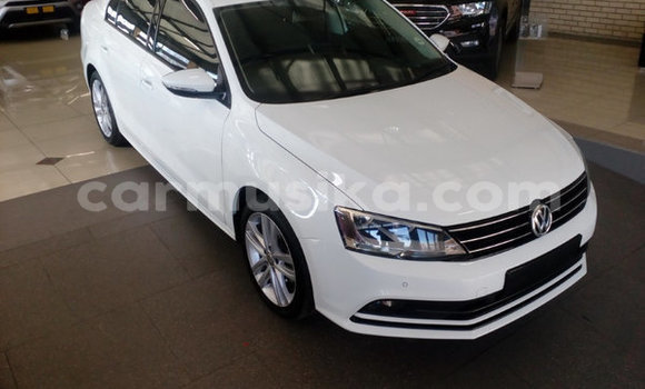 Nunua Ilio tumika Volkswagen Jetta Nyeupe Gari ndani ya Beitbridge nchini Matabeleland Kusini Nunua Ilio tumika Volkswagen Jetta Nyeupe Gari ndani ya Beitbridge nchini Matabeleland Kusini