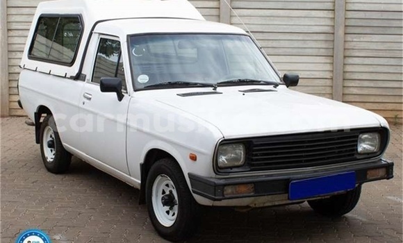 Tenga Tsaru Nissan Pickup Chena Mota in Beitbridge in Matabeleland South Tenga Tsaru Nissan Pickup Chena Mota in Beitbridge in Matabeleland South