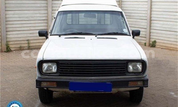 Tenga Tsaru Nissan Pickup Chena Mota in Beitbridge in Matabeleland South Tenga Tsaru Nissan Pickup Chena Mota in Beitbridge in Matabeleland South