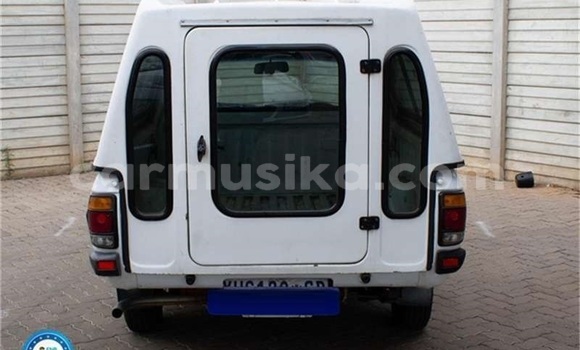 Tenga Tsaru Nissan Pickup Chena Mota in Beitbridge in Matabeleland South Tenga Tsaru Nissan Pickup Chena Mota in Beitbridge in Matabeleland South