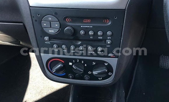 Acheter Occasion Voiture Opel Corsa Gris à Beitbridge, Matabeleland South Acheter Occasion Voiture Opel Corsa Gris à Beitbridge, Matabeleland South