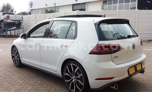 Acheter Occasion Voiture Volkswagen Golf GTI Blanc à Beitbridge, Matabeleland South Acheter Occasion Voiture Volkswagen Golf GTI Blanc à Beitbridge, Matabeleland South