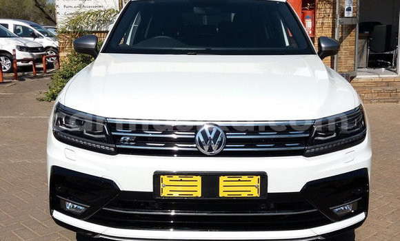 Acheter Occasion Voiture Volkswagen Tiguan Blanc à Beitbridge, Matabeleland South Acheter Occasion Voiture Volkswagen Tiguan Blanc à Beitbridge, Matabeleland South