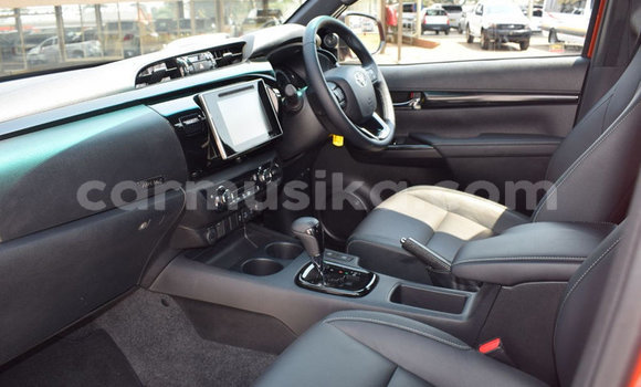 Nunua Ilio tumika Toyota Hilux Beige Gari ndani ya Beitbridge nchini Matabeleland Kusini Nunua Ilio tumika Toyota Hilux Beige Gari ndani ya Beitbridge nchini Matabeleland Kusini