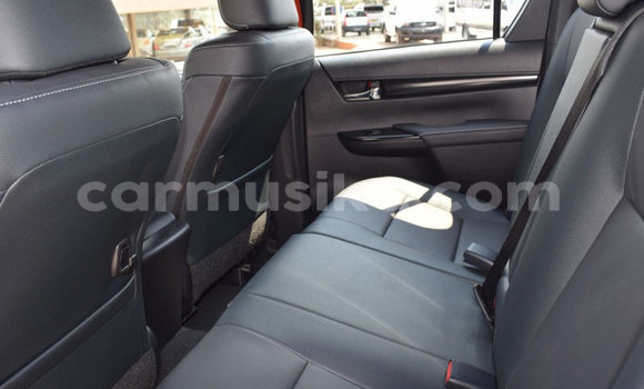 Nunua Ilio tumika Toyota Hilux Beige Gari ndani ya Beitbridge nchini Matabeleland Kusini Nunua Ilio tumika Toyota Hilux Beige Gari ndani ya Beitbridge nchini Matabeleland Kusini