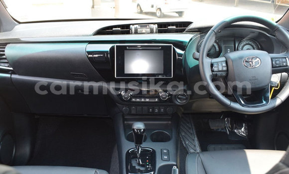 Nunua Ilio tumika Toyota Hilux Beige Gari ndani ya Beitbridge nchini Matabeleland Kusini Nunua Ilio tumika Toyota Hilux Beige Gari ndani ya Beitbridge nchini Matabeleland Kusini