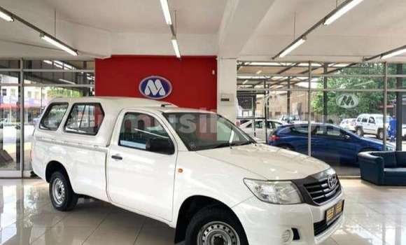 Nunua Ilio tumika Toyota Hilux Nyeupe Gari ndani ya Bulawayo nchini Bulawayo Nunua Ilio tumika Toyota Hilux Nyeupe Gari ndani ya Bulawayo nchini Bulawayo