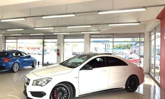 Acheter Occasion Voiture Mercedes‒Benz AMG GLC Blanc à Beitbridge, Matabeleland South Acheter Occasion Voiture Mercedes‒Benz AMG GLC Blanc à Beitbridge, Matabeleland South