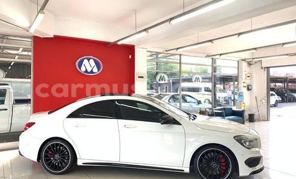 Acheter Occasion Voiture Mercedes‒Benz AMG GLC Blanc à Beitbridge, Matabeleland South Acheter Occasion Voiture Mercedes‒Benz AMG GLC Blanc à Beitbridge, Matabeleland South