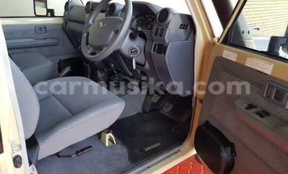 Acheter Occasion Voiture Toyota Land Cruiser Blanc à Bulawayo, Bulawayo Acheter Occasion Voiture Toyota Land Cruiser Blanc à Bulawayo, Bulawayo