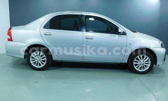 Acheter Occasion Voiture Toyota Etios Gris à Beitbridge, Matabeleland South Acheter Occasion Voiture Toyota Etios Gris à Beitbridge, Matabeleland South