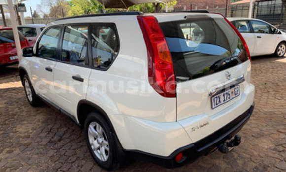 Acheter Occasion Voiture Nissan X–Trail Blanc à Bulawayo, Bulawayo Acheter Occasion Voiture Nissan X–Trail Blanc à Bulawayo, Bulawayo
