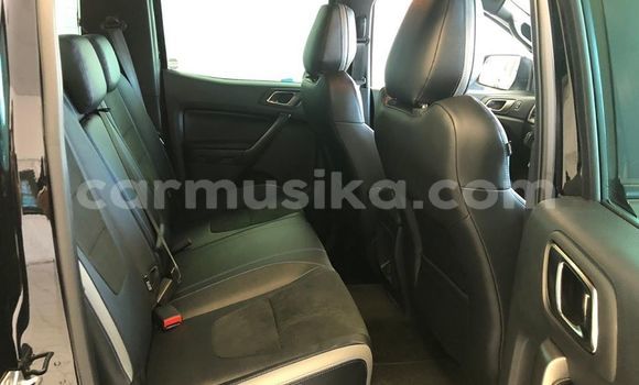 Nunua Ilio tumika Ford Ranger Nyeusi Gari ndani ya Beitbridge nchini Matabeleland Kusini Nunua Ilio tumika Ford Ranger Nyeusi Gari ndani ya Beitbridge nchini Matabeleland Kusini