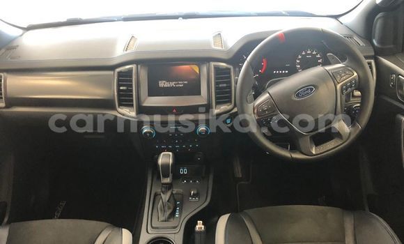 Nunua Ilio tumika Ford Ranger Nyeusi Gari ndani ya Beitbridge nchini Matabeleland Kusini Nunua Ilio tumika Ford Ranger Nyeusi Gari ndani ya Beitbridge nchini Matabeleland Kusini