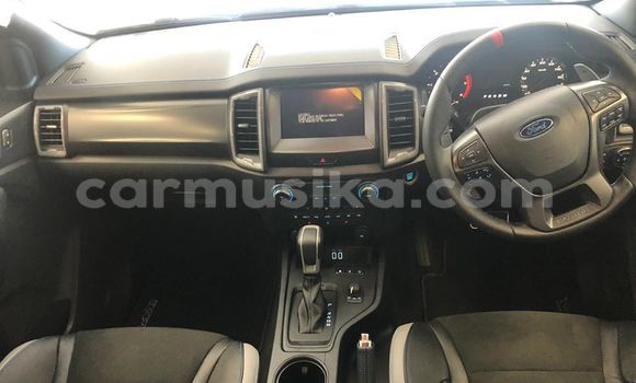 Nunua Ilio tumika Ford Ranger Nyeusi Gari ndani ya Beitbridge nchini Matabeleland Kusini Nunua Ilio tumika Ford Ranger Nyeusi Gari ndani ya Beitbridge nchini Matabeleland Kusini