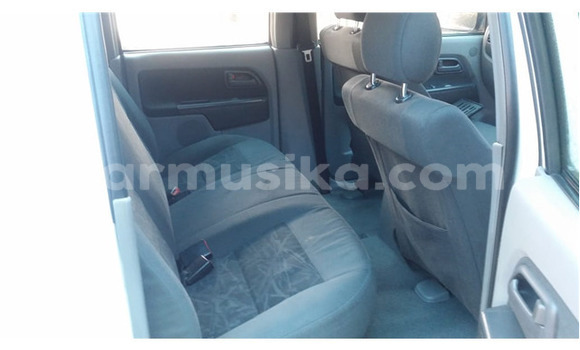 Nunua Ilio tumika Isuzu KB Nyeupe Gari ndani ya Bulawayo nchini Bulawayo Nunua Ilio tumika Isuzu KB Nyeupe Gari ndani ya Bulawayo nchini Bulawayo