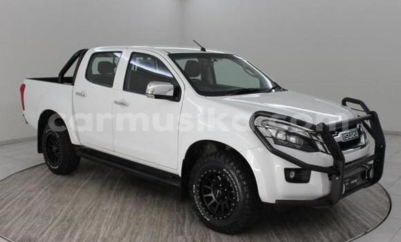 Acheter Occasion Voiture Isuzu KB Blanc à Bulawayo, Bulawayo Acheter Occasion Voiture Isuzu KB Blanc à Bulawayo, Bulawayo