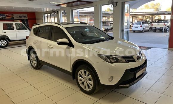 Acheter Occasion Voiture Toyota RAV4 Blanc à Beitbridge, Matabeleland South Acheter Occasion Voiture Toyota RAV4 Blanc à Beitbridge, Matabeleland South