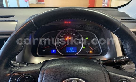 Acheter Occasion Voiture Toyota RAV4 Blanc à Beitbridge, Matabeleland South Acheter Occasion Voiture Toyota RAV4 Blanc à Beitbridge, Matabeleland South