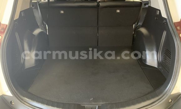 Acheter Occasion Voiture Toyota RAV4 Blanc à Beitbridge, Matabeleland South Acheter Occasion Voiture Toyota RAV4 Blanc à Beitbridge, Matabeleland South