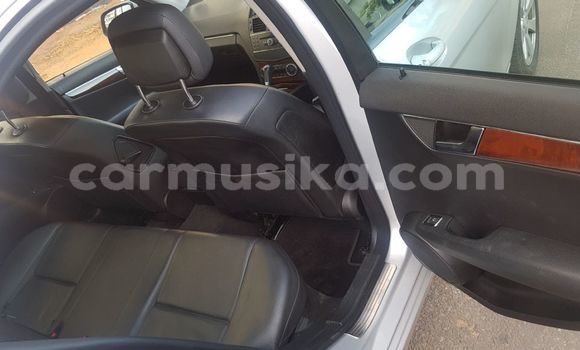 Acheter Occasion Voiture Mercedes‒Benz C–Class Gris à Chimanimani, Manicaland Acheter Occasion Voiture Mercedes‒Benz C–Class Gris à Chimanimani, Manicaland