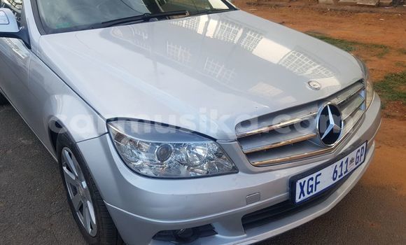 Acheter Occasion Voiture Mercedes‒Benz C–Class Gris à Chimanimani, Manicaland Acheter Occasion Voiture Mercedes‒Benz C–Class Gris à Chimanimani, Manicaland