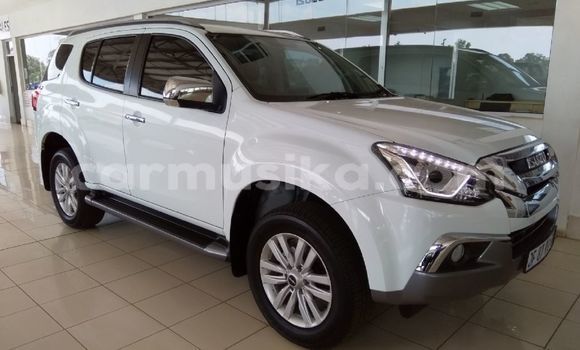 Tenga Tsaru Isuzu MU-X Chena Mota in Beitbridge in Matabeleland South Tenga Tsaru Isuzu MU-X Chena Mota in Beitbridge in Matabeleland South