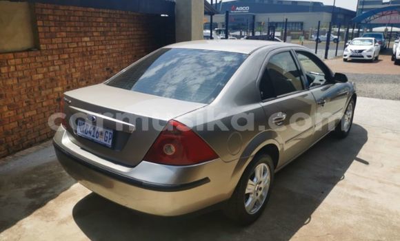 Acheter Occasion Voiture Ford Mondeo Gris à Beitbridge, Matabeleland South Acheter Occasion Voiture Ford Mondeo Gris à Beitbridge, Matabeleland South