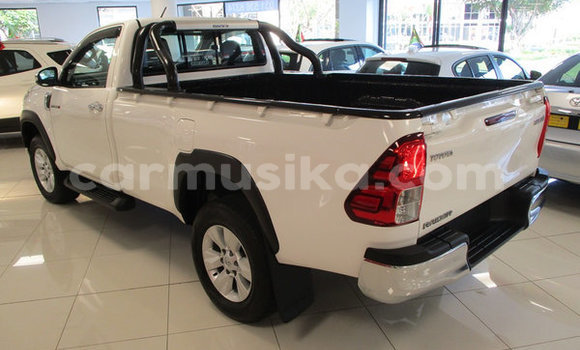 Acheter Occasion Voiture Toyota Hilux Blanc à Beitbridge, Matabeleland South Acheter Occasion Voiture Toyota Hilux Blanc à Beitbridge, Matabeleland South