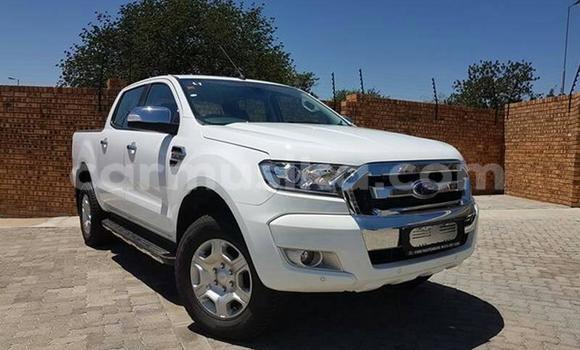 Acheter Occasion Voiture Ford Ranger Blanc à Beitbridge, Matabeleland South Acheter Occasion Voiture Ford Ranger Blanc à Beitbridge, Matabeleland South