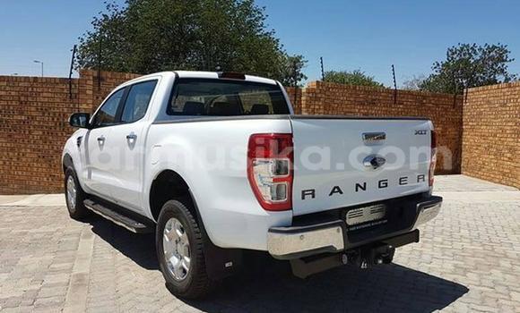 Acheter Occasion Voiture Ford Ranger Blanc à Beitbridge, Matabeleland South Acheter Occasion Voiture Ford Ranger Blanc à Beitbridge, Matabeleland South
