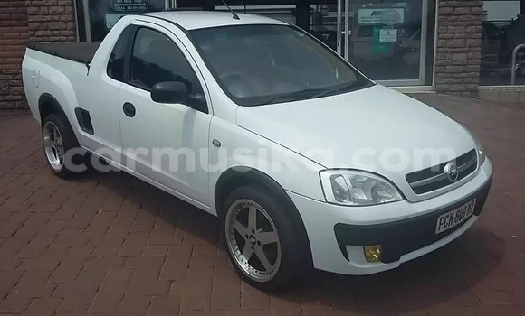 Acheter Occasion Voiture Opel Corsa Blanc à Beitbridge, Matabeleland South Acheter Occasion Voiture Opel Corsa Blanc à Beitbridge, Matabeleland South