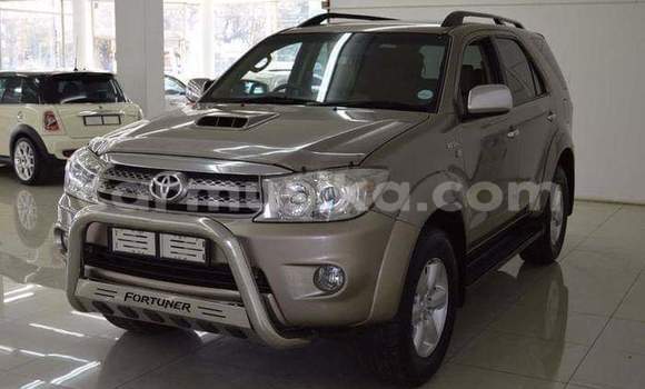 Tenga Tsaru Toyota Fortuner Sirivha Mota in Beitbridge in Matabeleland South Tenga Tsaru Toyota Fortuner Sirivha Mota in Beitbridge in Matabeleland South