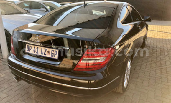 Acheter Occasion Voiture Mercedes‒Benz C–Class Noir à Bulawayo, Bulawayo Acheter Occasion Voiture Mercedes‒Benz C–Class Noir à Bulawayo, Bulawayo