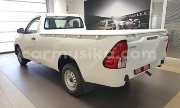 Nunua Ilio tumika Toyota Hilux Nyeupe Gari ndani ya Bulawayo nchini Bulawayo Nunua Ilio tumika Toyota Hilux Nyeupe Gari ndani ya Bulawayo nchini Bulawayo