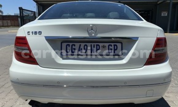 Acheter Occasion Voiture Mercedes‒Benz C–Class Blanc à Bulawayo, Bulawayo Acheter Occasion Voiture Mercedes‒Benz C–Class Blanc à Bulawayo, Bulawayo