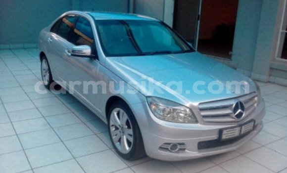 Nunua Ilio tumika Mercedes‒Benz C–Class Fedha Gari ndani ya Bulawayo nchini Bulawayo Nunua Ilio tumika Mercedes‒Benz C–Class Fedha Gari ndani ya Bulawayo nchini Bulawayo